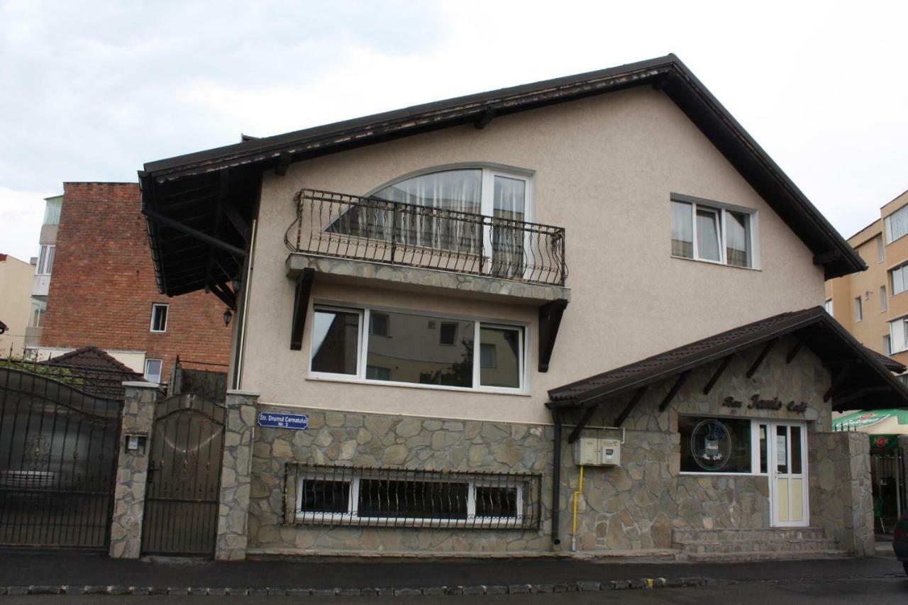Hotel Casa Ianis Braşov Esterno foto