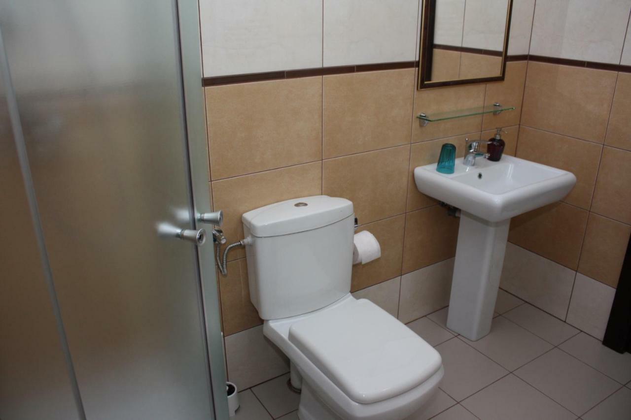 Hotel Casa Ianis Braşov Esterno foto