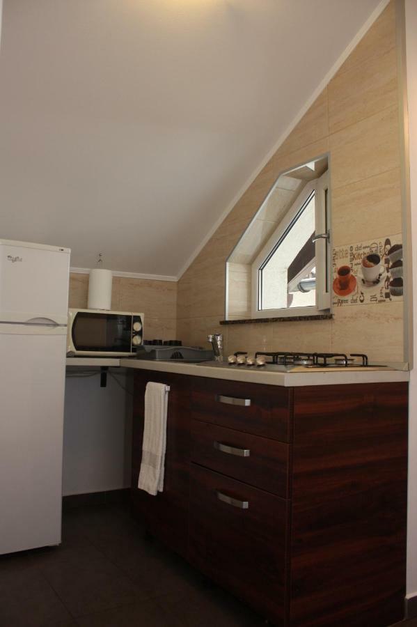 Hotel Casa Ianis Braşov Esterno foto