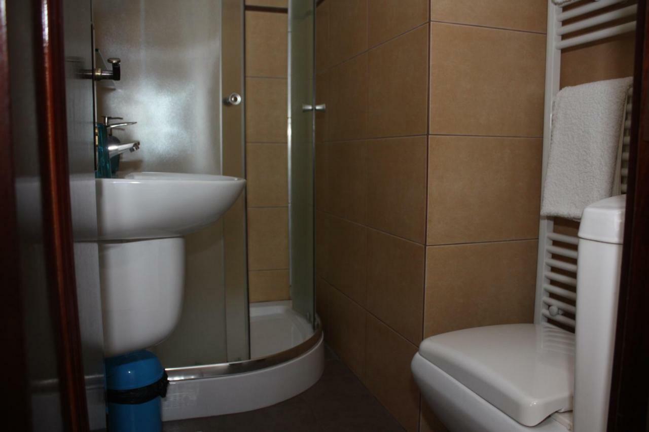 Hotel Casa Ianis Braşov Esterno foto